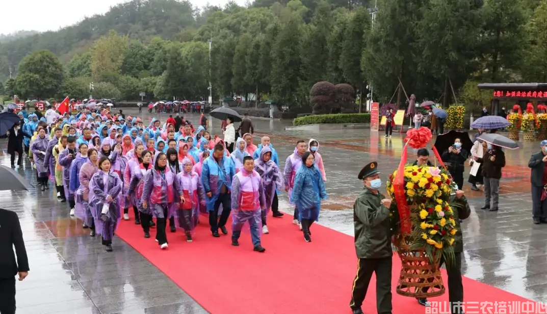 湖南省農村實用人才帶頭人示范培訓班（第二期）圓滿結束(圖2)